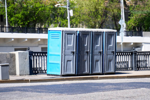 Best Portable toilet rental cost  in Weyauwega, WI